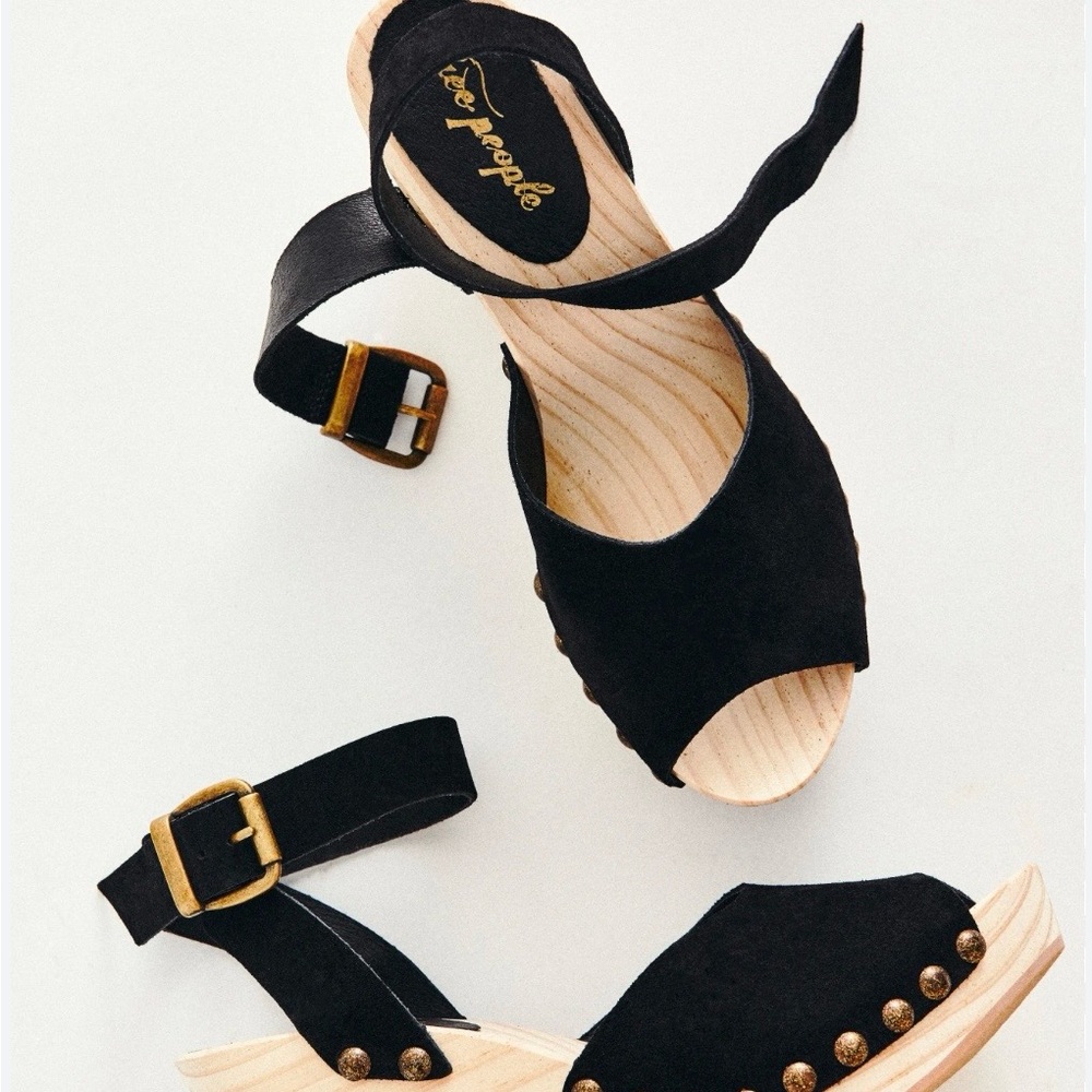 Free People Pasadena  Black suede Sandals size 41